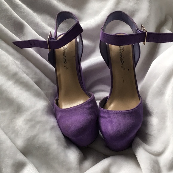 Breckelles Shoes - lavender pumps